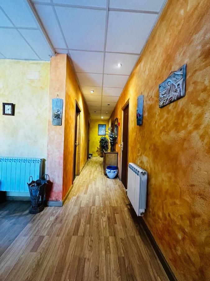 Penzion La Milana La Robla Exteriér fotografie